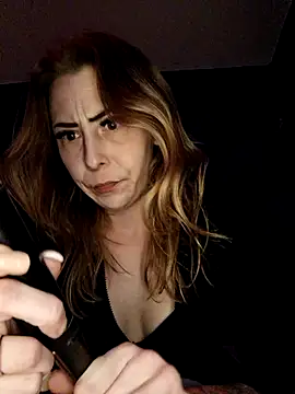 dewimp1 online show from February 4, 4:46 pm