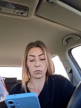 dewimp1 online show from April 12, 7:57 am