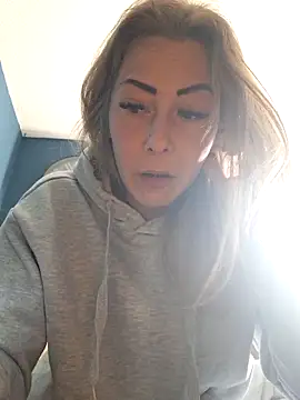 dewimp1 online show from April 19, 8:13 am