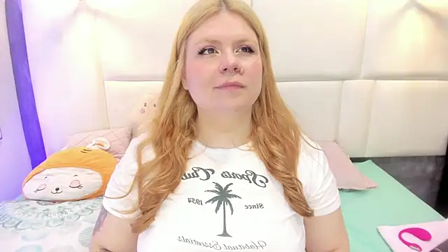 Snapshot of Martina_armos chatting on May 1, 1:37 pm Martina armos online show from May 1, 1:37 pm