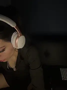 MamiSoft420 online show from March 15, 1:39 pm