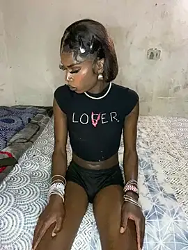 Chocolate Queenxx03 online show from July 29, 10:30 pm