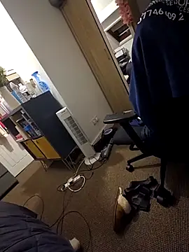 Capitan at work 96 online show from April 19, 1:05 am