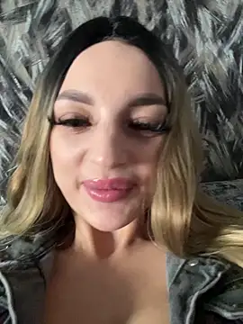 Snapshot of SashaPri chatting on February 27, 1:44 pm SashaPri online show from February 27, 1:44 pm