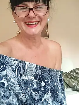 AliceSwan57 online show from July 18, 4:00 pm