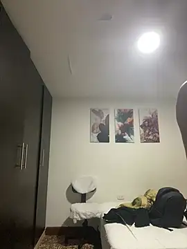 JuliaaVega online show from March 5, 11:28 am