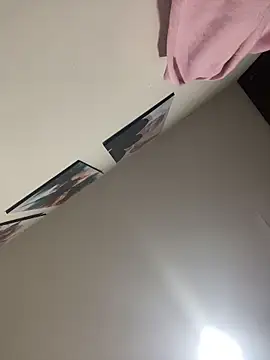 JuliaaVega online show from April 17, 11:46 am