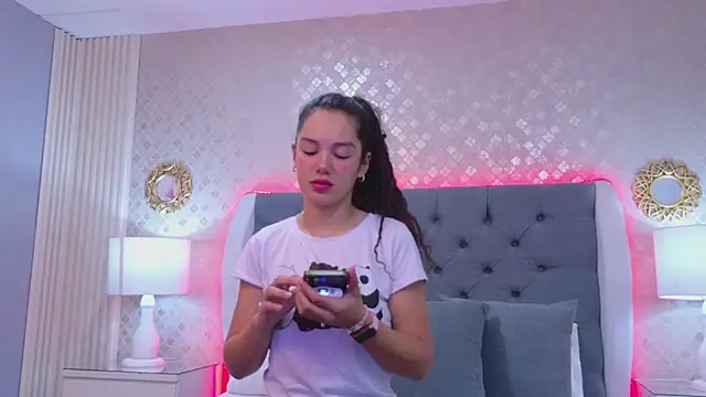 RoxanaAngel online show from February 10, 1:48 pm