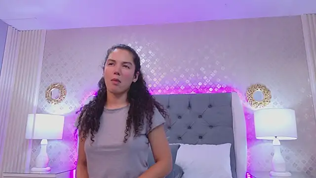 RoxanaAngel online show from March 1, 2:46 am