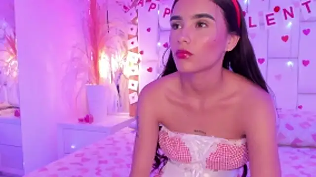 Snapshot of StefanyCondia chatting on February 14, 6:37 pm StefanyCondia online show from February 14, 6:37 pm