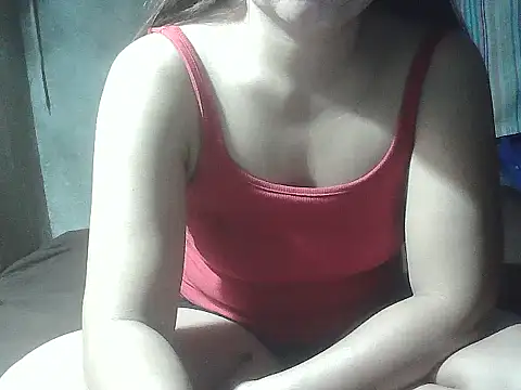 Snapshot of juliana_babe chatting on February 25, 12:09 am juliana babe online show from February 25, 12:09 am