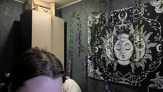 Snapshot of Marshmallowbeauty_ chatting on February 7, 7:17 pm Marshmallowbeauty online show from February 7, 7:17 pm