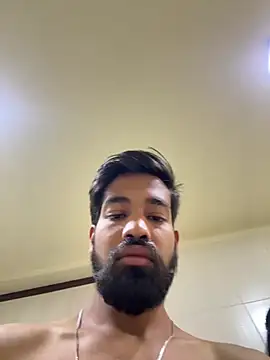 Snapshot of priyansh92924 chatting on April 18, 3:21 am priyansh92924 online show from April 18, 3:21 am