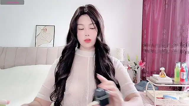 10ve1y online show from April 6, 12:41 am