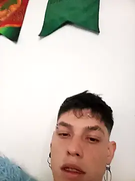 Snapshot of blackninja66 chatting on March 4, 1:50 pm blackninja66 online show from March 4, 1:50 pm