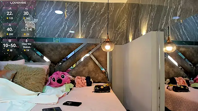 Snapshot of Afrodita_Greenn chatting on February 6, 3:44 am Afrodita Greenn online show from February 6, 3:44 am