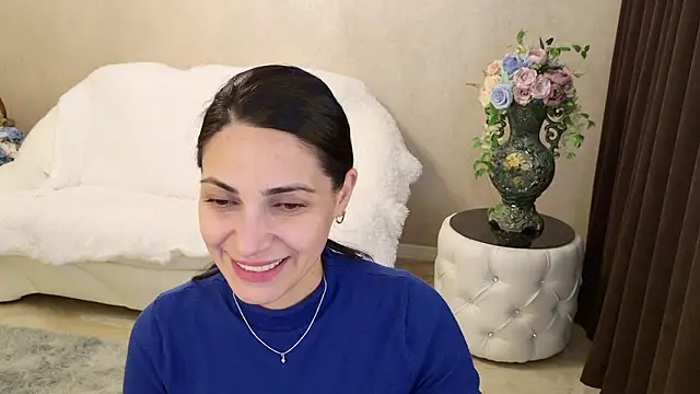 Snapshot of LovelyBeatrice chatting on February 10, 11:03 am LovelyBeatrice online show from February 10, 11:03 am