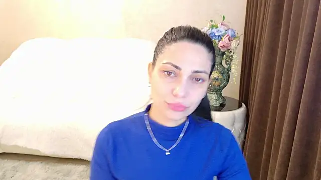 Snapshot of LovelyBeatrice chatting on February 17, 8:11 am LovelyBeatrice online show from February 17, 8:11 am