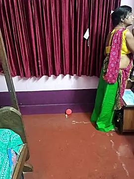 Snapshot of Little-Roshni chatting on July 27, 6:15 pm Little-Roshni online show from July 27, 6:15 pm