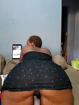 Barbieee1301 online show from April 21, 7:14 am