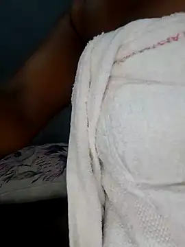 Barbieee1301 online show from April 22, 8:06 am