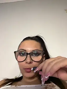 HiddendesireXO01 online show from February 20, 9:54 am