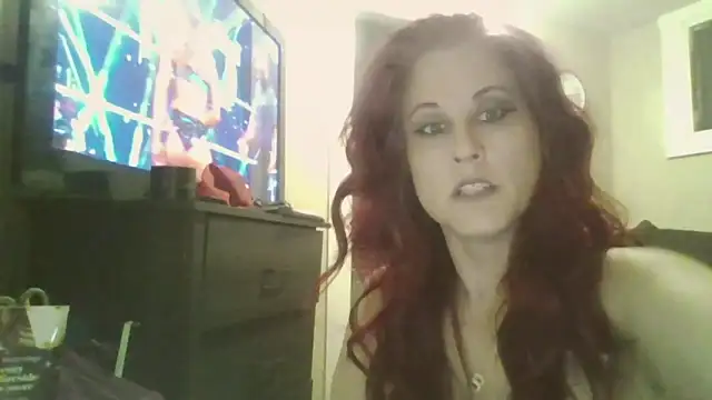 Snapshot of BusyB1983 chatting on February 18, 1:12 am BusyB1983 online show from February 18, 1:12 am