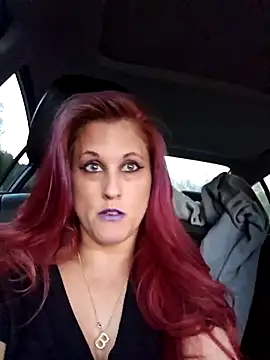 Snapshot of BusyB1983 chatting on April 6, 11:22 am BusyB1983 online show from April 6, 11:22 am