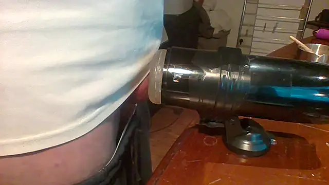 ludowrss online show from April 21, 9:50 pm