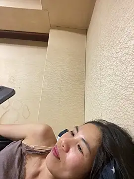 Snapshot of Keola_kwad chatting on February 11, 11:59 am Keola kwad online show from February 11, 11:59 am