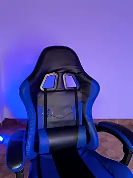 Derek Vow online show from April 16, 11:07 pm