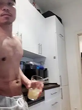 Snapshot of derek0105 chatting on February 2, 11:09 am derek0105 online show from February 2, 11:09 am