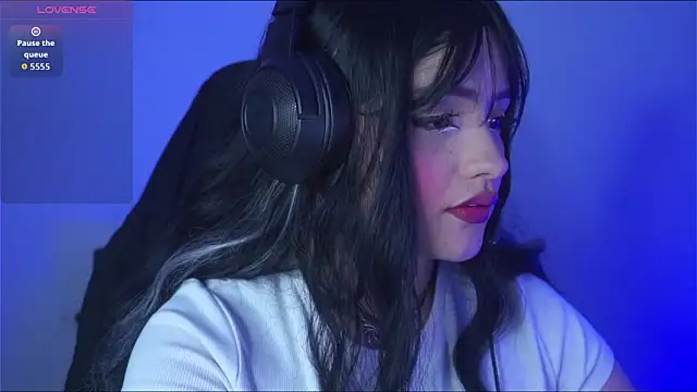 aramjones online show from February 12, 9:15 am