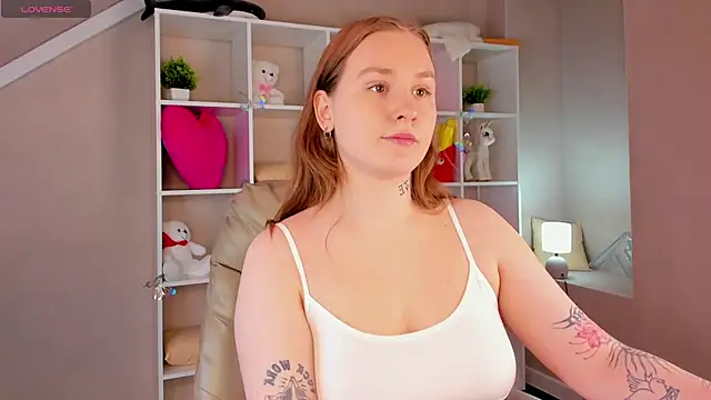 Snapshot of Stella_Soul chatting on February 19, 9:27 am Stella Soul online show from February 19, 9:27 am