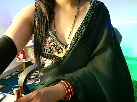 Snapshot of oo_yes_bhabhi chatting on June 5, 6:31 am oo yes bhabhi online show from June 5, 6:31 am