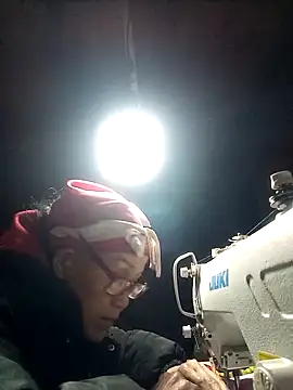 Snapshot of yoyosexy11 chatting on February 12, 1:06 pm yoyosexy11 online show from February 12, 1:06 pm