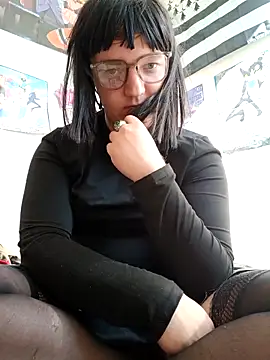 Snapshot of LexaXhot chatting on March 3, 10:43 am LexaXhot online show from March 3, 10:43 am