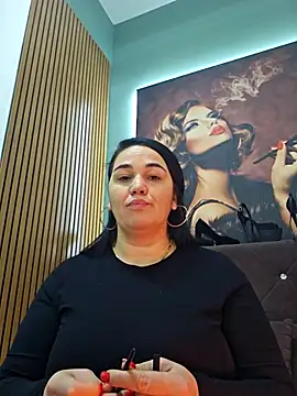 Snapshot of VickyVice chatting on February 24, 5:55 pm VickyVice online show from February 24, 5:55 pm