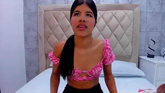 Snapshot of SidneyBrownn_ chatting on February 19, 11:23 pm SidneyBrownn online show from February 19, 11:23 pm