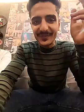 Snapshot of Medo_king1 chatting on January 31, 8:18 pm Medo king1 online show from January 31, 8:18 pm