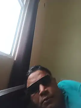 Snapshot of deshilnd chatting on July 31, 10:36 am deshilnd online show from July 31, 10:36 am