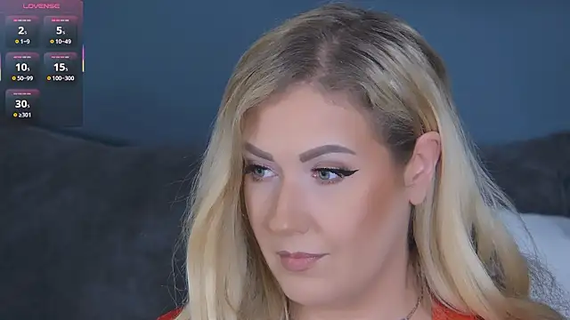 Snapshot of OndinaNoire chatting on February 13, 9:00 pm OndinaNoire online show from February 13, 9:00 pm