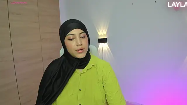 LAY LA  online show from April 27, 10:19 pm