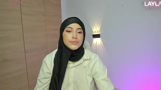 LAY LA  online show from April 28, 8:36 pm