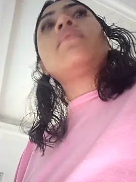 Snapshot of Layla_em chatting on February 13, 12:34 pm Layla em online show from February 13, 12:34 pm