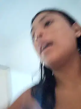 Snapshot of Layla_em chatting on February 27, 12:38 pm Layla em online show from February 27, 12:38 pm