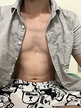 Snapshot of llkiki chatting on March 21, 10:42 am llkiki online show from March 21, 10:42 am