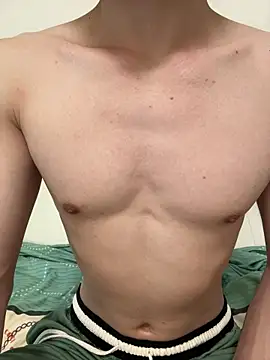 Snapshot of llkiki chatting on March 24, 4:50 am llkiki online show from March 24, 4:50 am