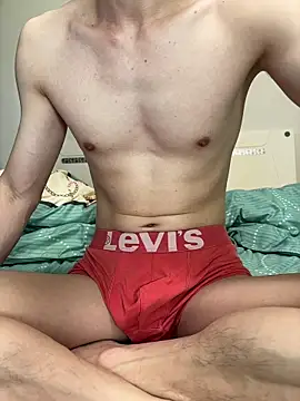 Snapshot of llkiki chatting on March 28, 4:56 am llkiki online show from March 28, 4:56 am