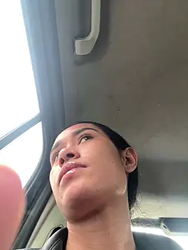 Snapshot of Zoe_dim chatting on February 19, 7:21 pm Zoe dim online show from February 19, 7:21 pm